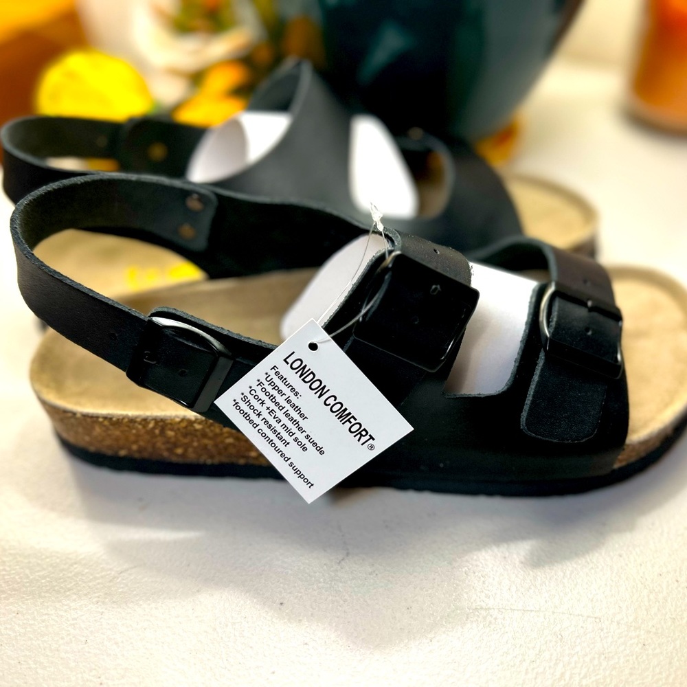 NWT London Comfort mens sandals!
